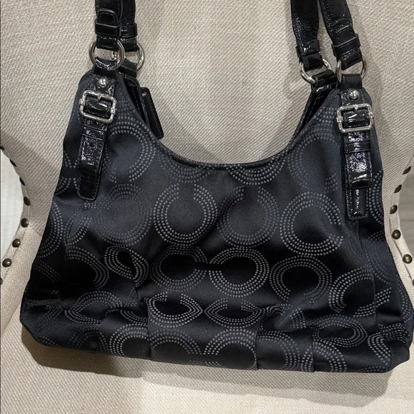 Coach Maggie Signature Optic canvas Link Chain Black/Gray Handbag Shoulder Bag - Picture 4 of 12